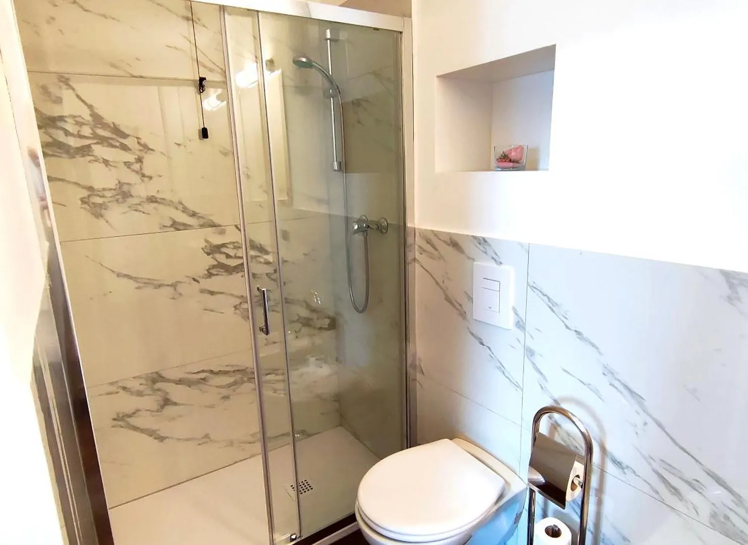 Albergo Del Sole Porto Valtravaglia 3*,  Włochy