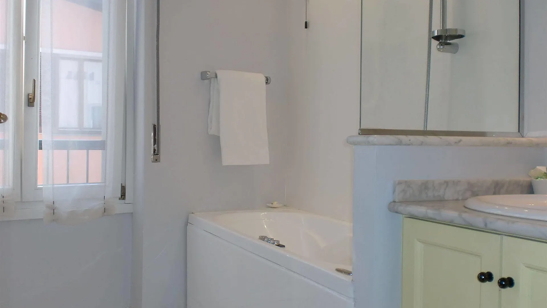 Albergo Del Sole Porto Valtravaglia
